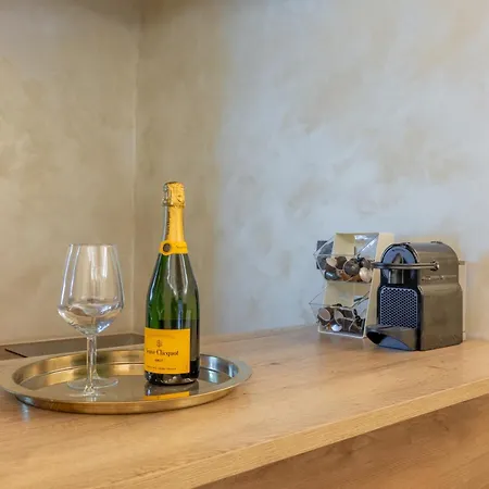 Trastevere Urbes Collection Rom